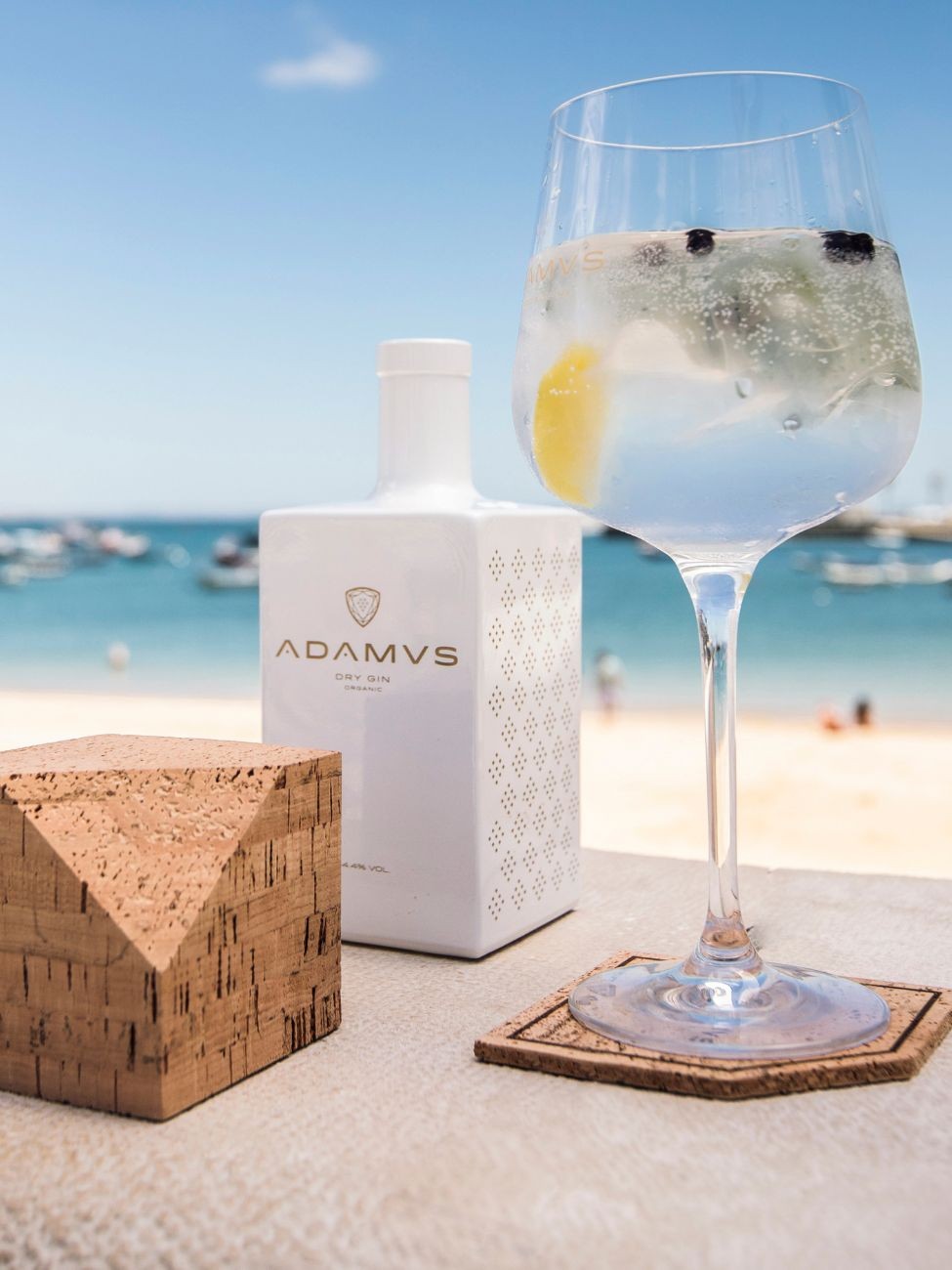 Adamus Gin